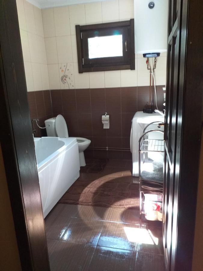 Lotus Chalet Borzont Ngoại thất bức ảnh